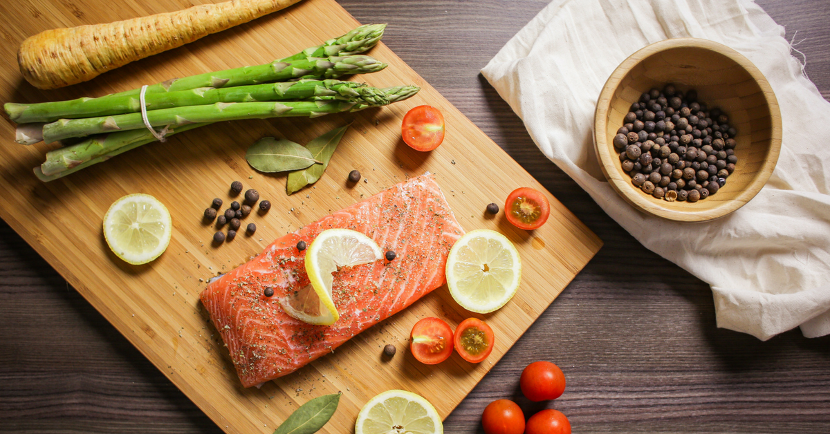 Salmon-on-cutting-board