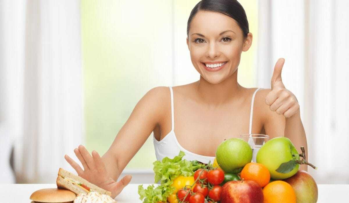 women-eating-healthy-1