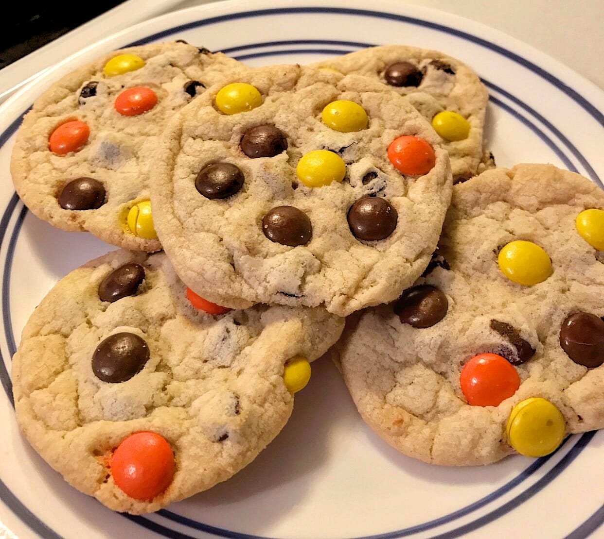 Reese-pieces-Oatmeal-Cookies